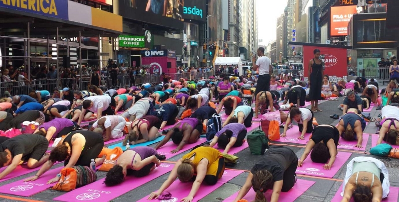 Yoga no Times Square