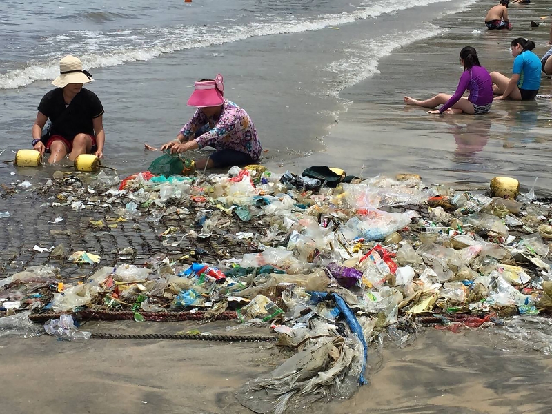 Lixo nas praias de Hong Kong